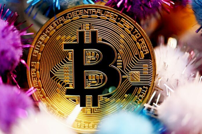 Bitcoin Must Defend This Key Support For $180,000 Year-End Target, Analyst Says