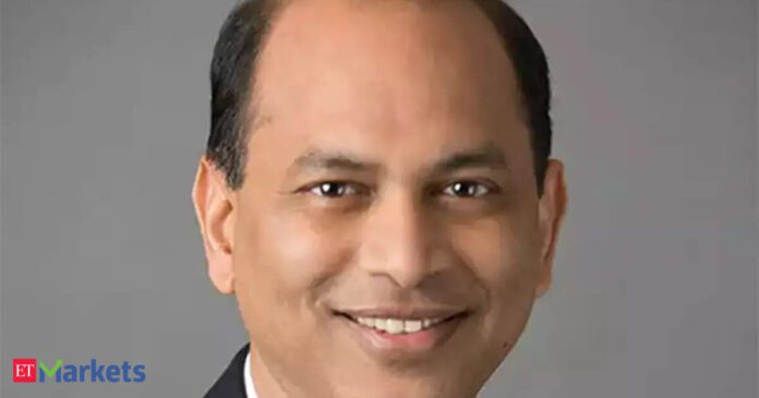 Sunil Singhania cautions on IT, bets on financials, pharma and capex revival