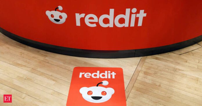 Reddit is down? Thousands report internal server error amid widespread outage
