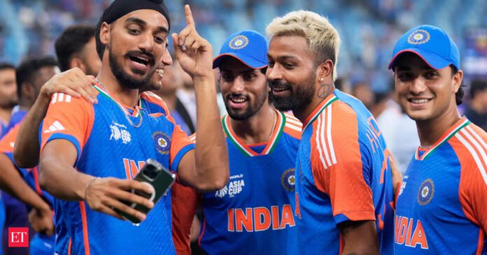 Asia Cup finals: India does not collect champions' trophy and awards after beating Pakistan