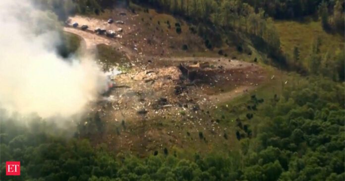 Tennessee explosion Hickman County Bucksnort: Earthquake? It's deadly Tennessee explosion at Accurate Energetic Systems in Bucksnort shakes houses in Hickman County