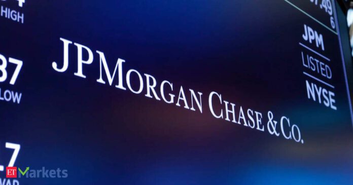 JPMorgan lifts interest income forecast after profit beats estimates