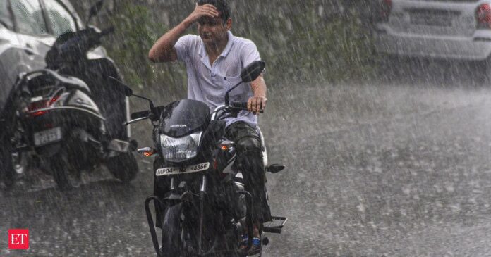 Chennai set for more rain, thunderstorms as Tamil Nadu braces for wet weekend